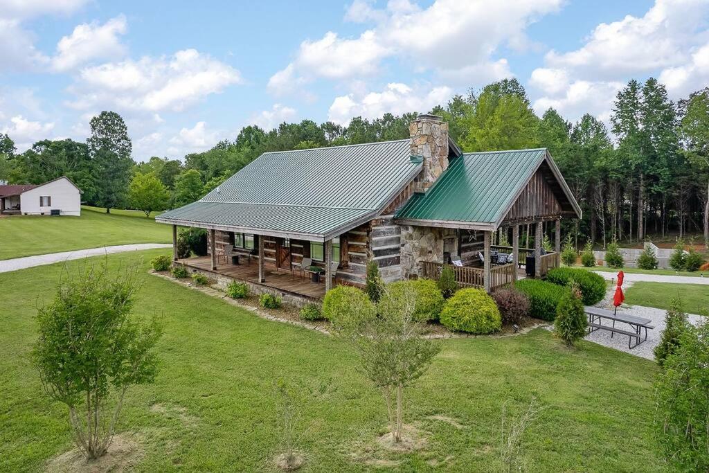 Rustic Cabin, Dock, Firepit, Kayaks & Games Winchester Ngoại thất bức ảnh